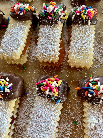 Italian Butter Jam Sandwich Cookie with Dark Chocolate